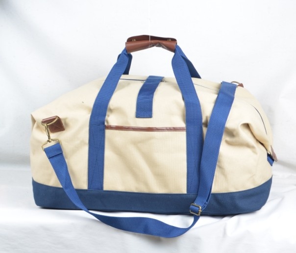Durable canvas travel bag